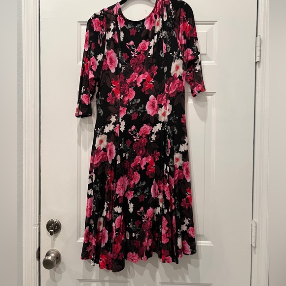Torrid Super Soft Knits Skater Dress Size 1 with Pockets - Picture 2 of 5